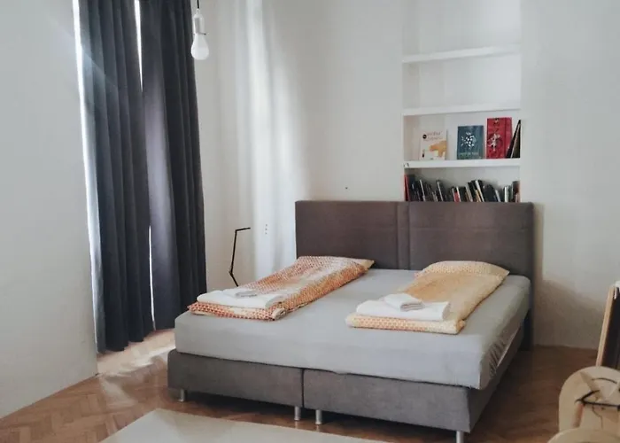 Daire Old Center Family *