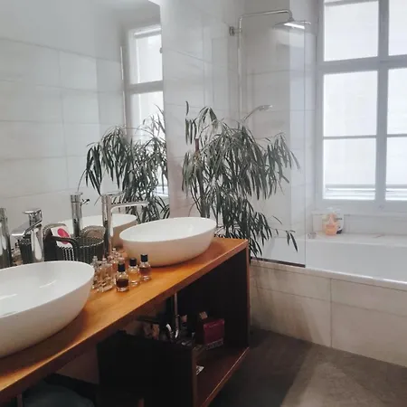 Old Center Family Apartment