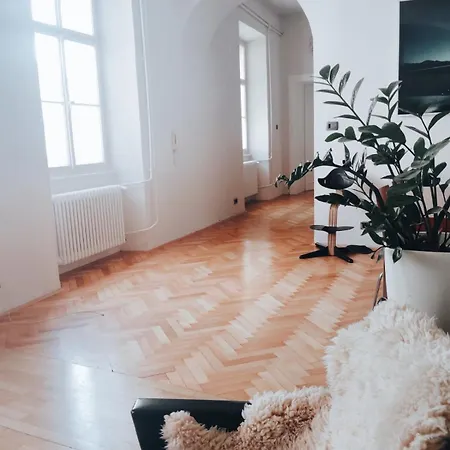 Old Center Family * Ljubljana